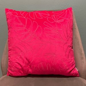 NWT Tabitha Brownx Target hot pink palm imprint pillow - 18” x 18”